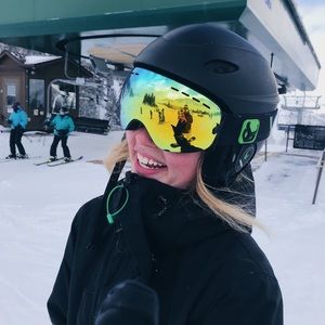 Meet your Posher, Isabel